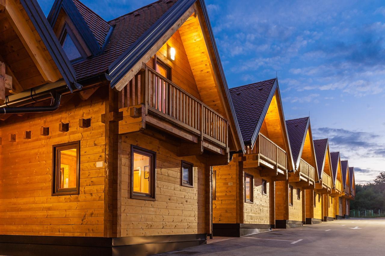 Holiday Park Macola Grabovac  Buitenkant foto