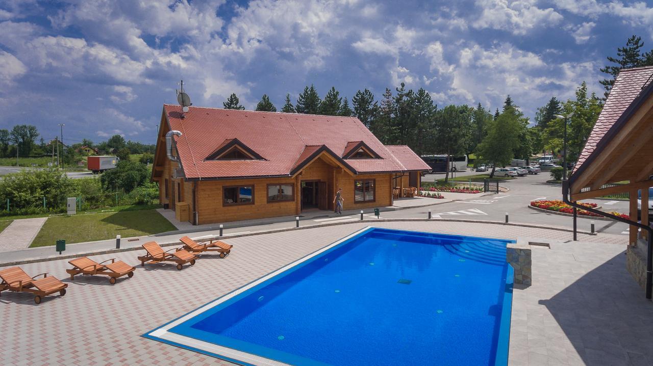 Holiday Park Macola Grabovac  Buitenkant foto