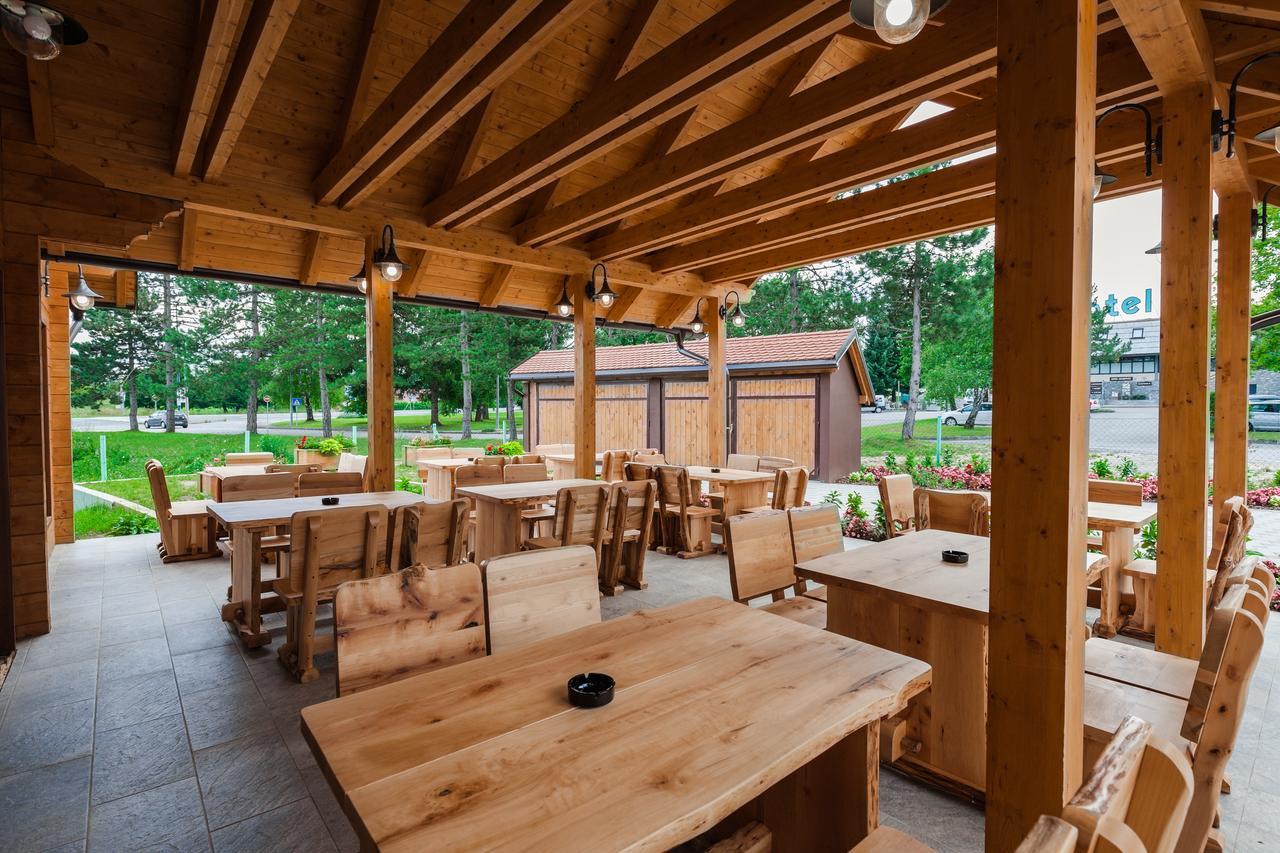 Holiday Park Macola Grabovac  Buitenkant foto